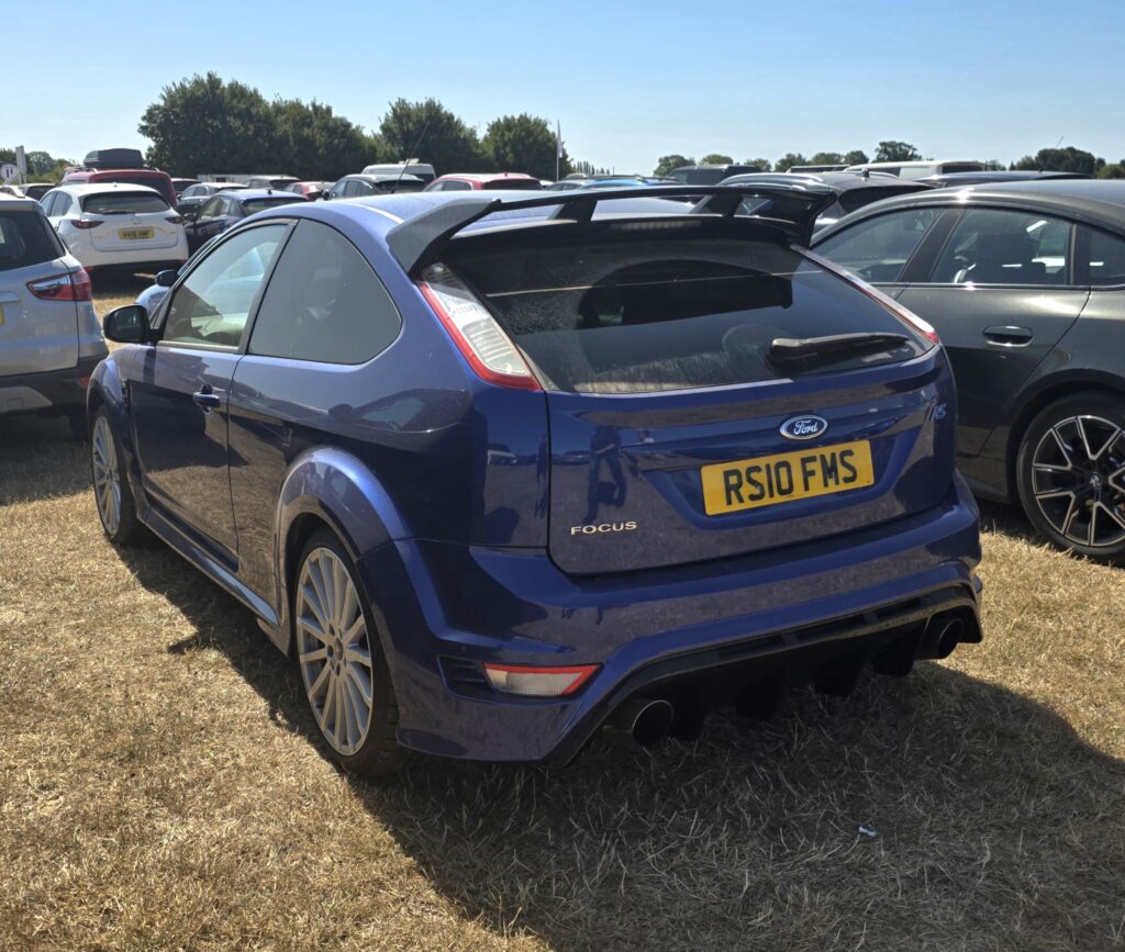Blue Ford Focus RS
